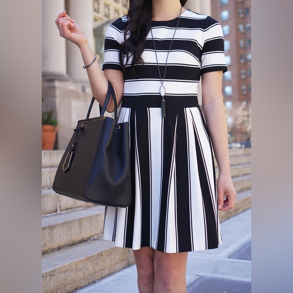 LOFT Striped Flare Black and White Dress 4P Petite Office Fit and Flare - Picture 2 of 15